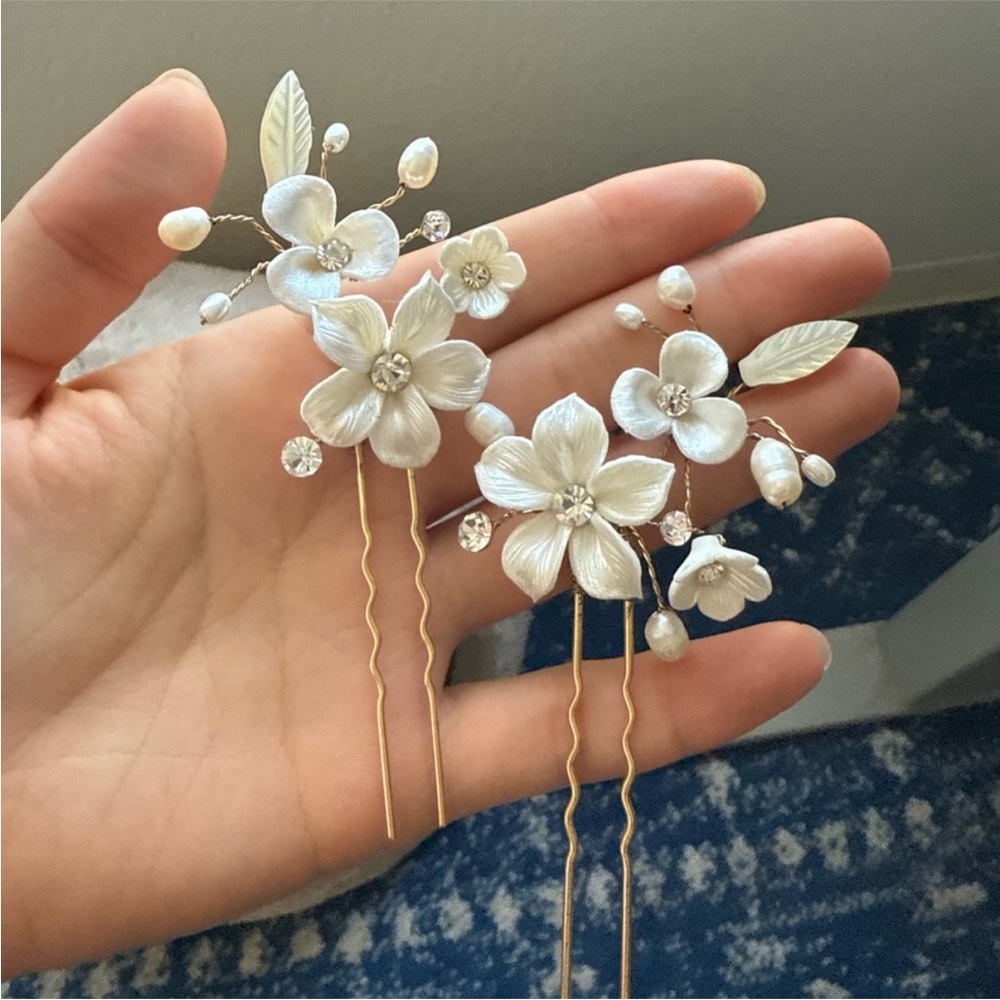 Untamed Petals - LILAC CERAMIC FLOWER HAIR PINS - elegant bride